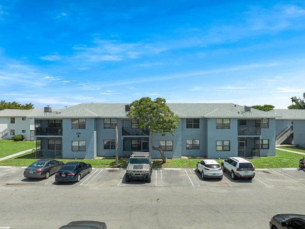 2291 Linton Ridge Circle, Unit B4, Delray Beach, FL 33444