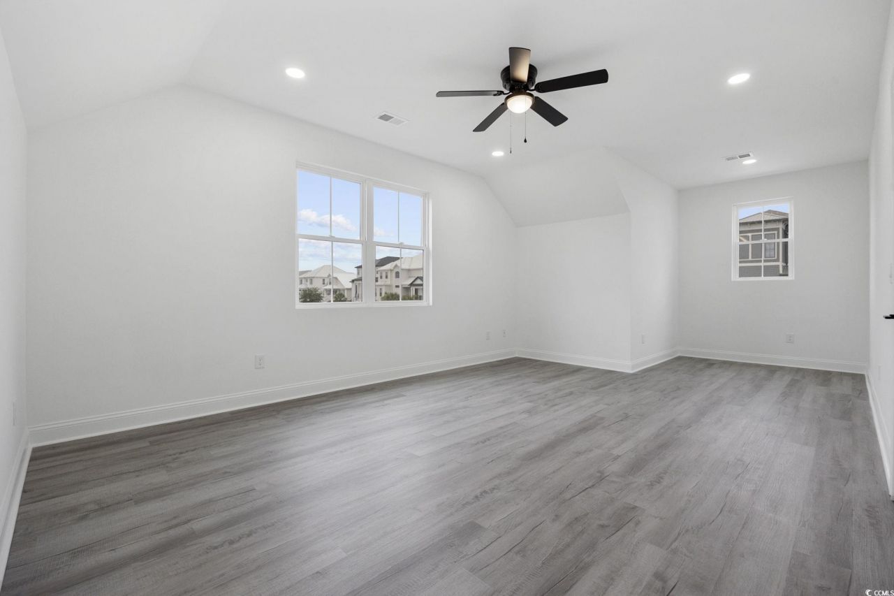 514 Harbour View Dr. Photo 24