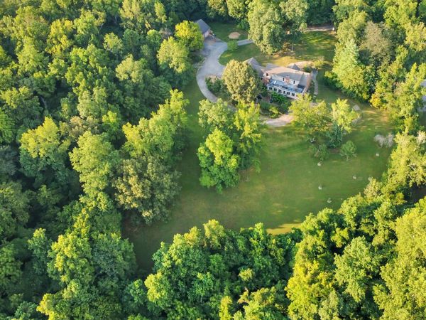 911 STEPHEN DRIVE, Clarksville, TN 37043