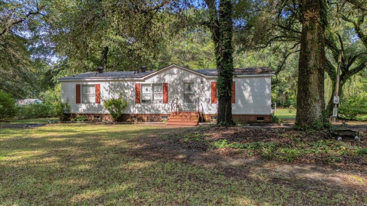 147 Sandpit Drive Photo 1