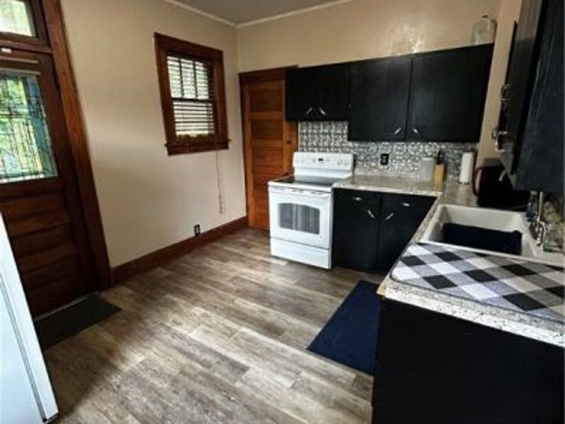 329 N 7th Street, Marietta, OH 45750 Photo 10