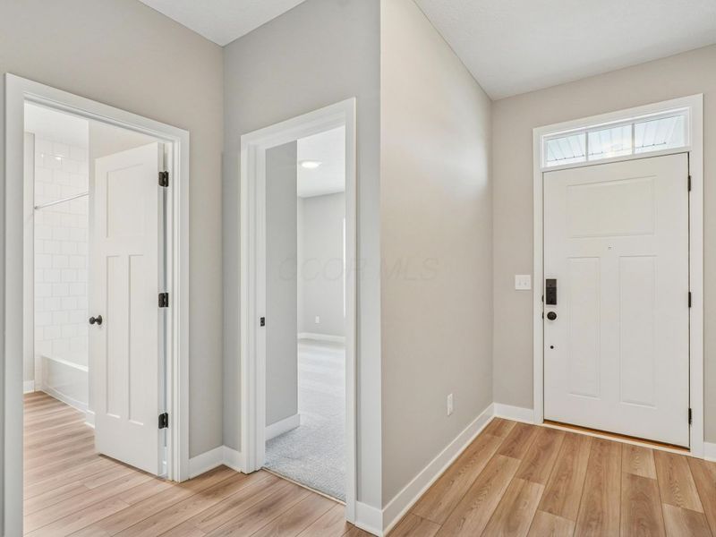 319 Reign Way SW, Pataskala, OH 43062 Photo 3