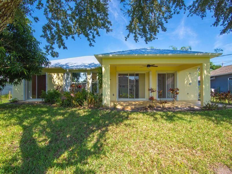 1049 Gardenia Street, Sebastian, FL 32958 Photo