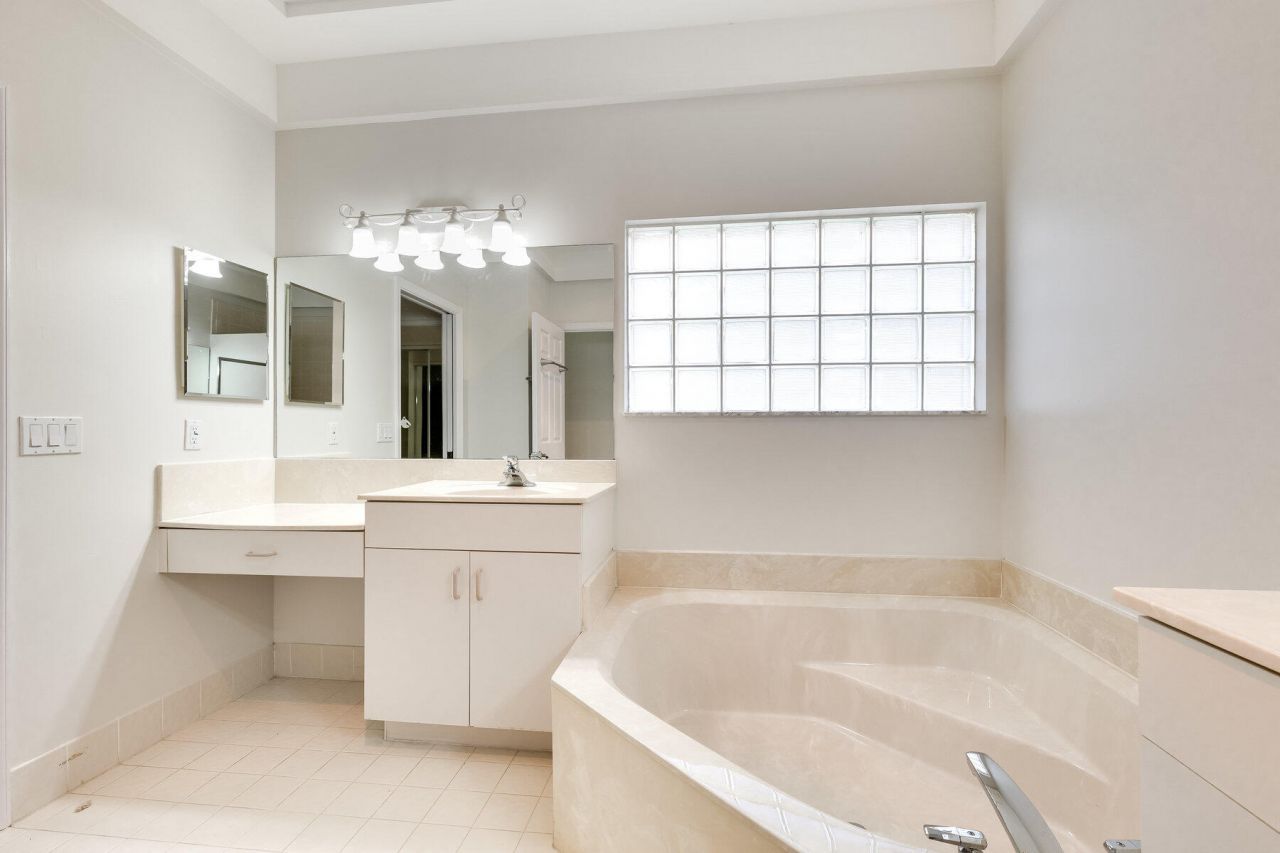 12908 Coral Lakes Drive, Boynton Beach, FL 33437 Photo