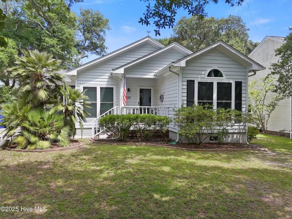 120 SE 2nd Street, Oak Island, NC 28465