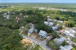 8296 Jack Island Drive photo 4