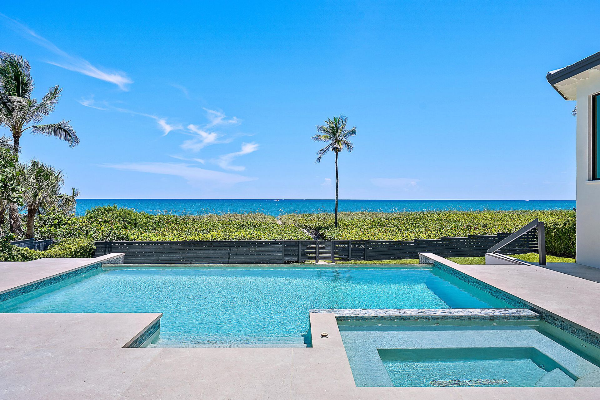 22 Ocean Drive, Jupiter Inlet Colony, FL 33469 Photo