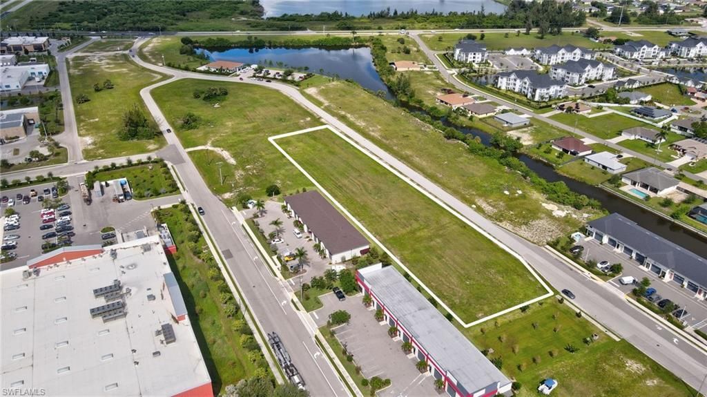 1434 SW 4th Ter, Cape Coral, FL 33991 Photo