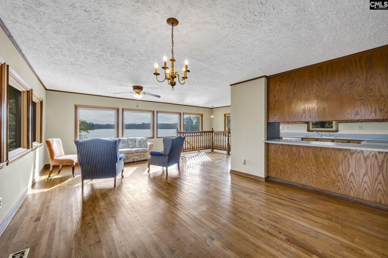 1706 Gold Nugget Point Photo 30