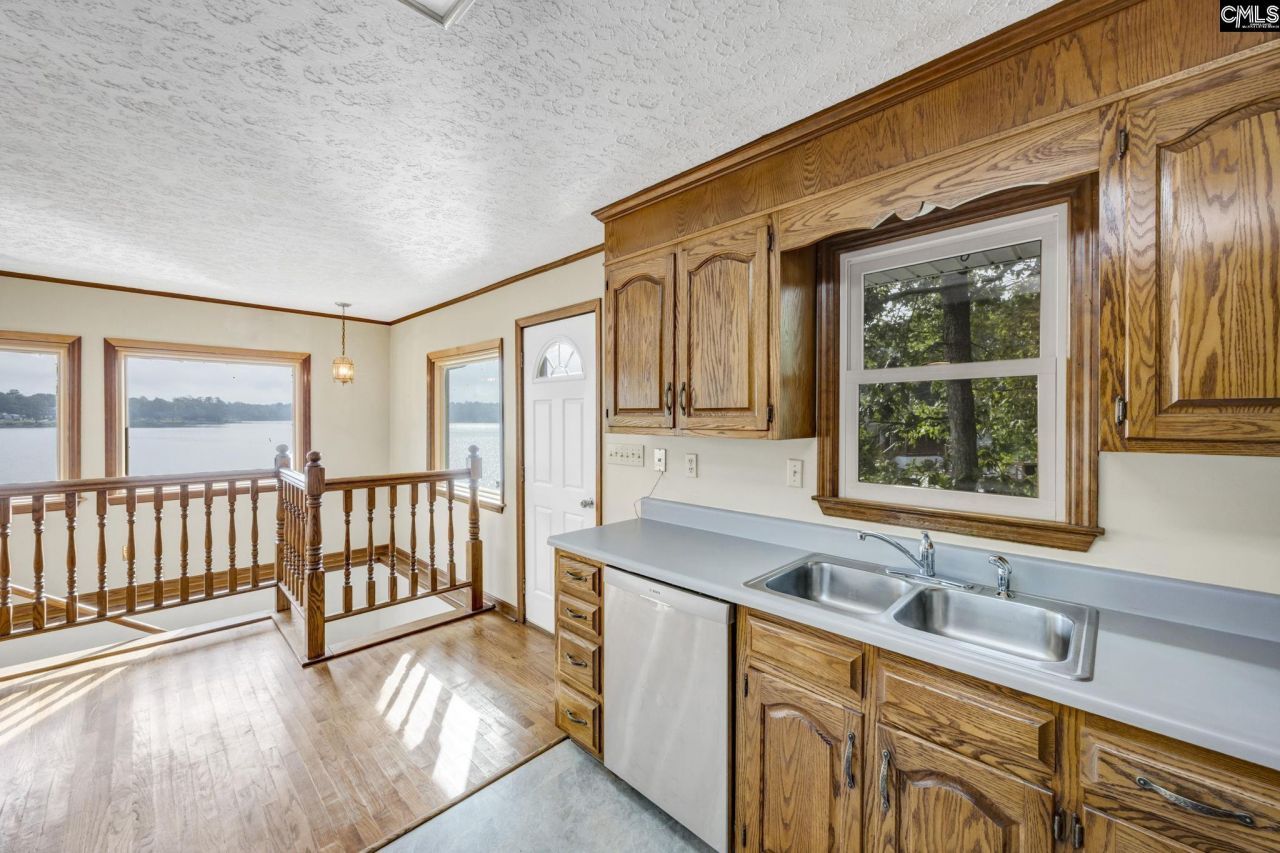 1706 Gold Nugget Point Photo 38