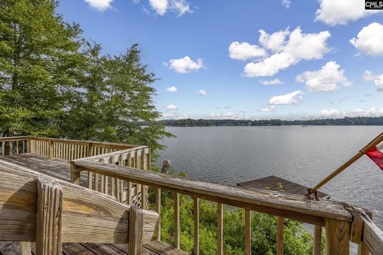 1706 Gold Nugget Point Photo 6