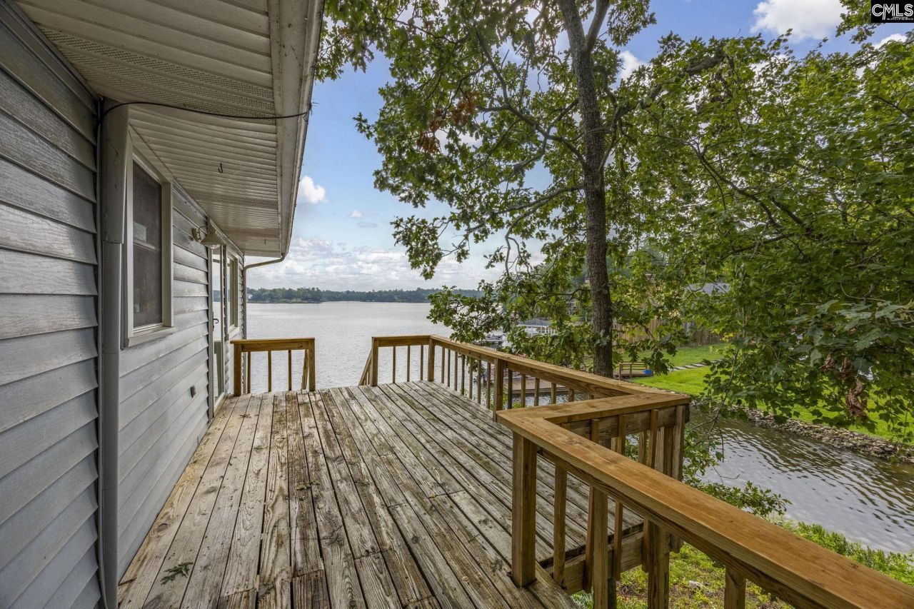 1706 Gold Nugget Point Photo 9