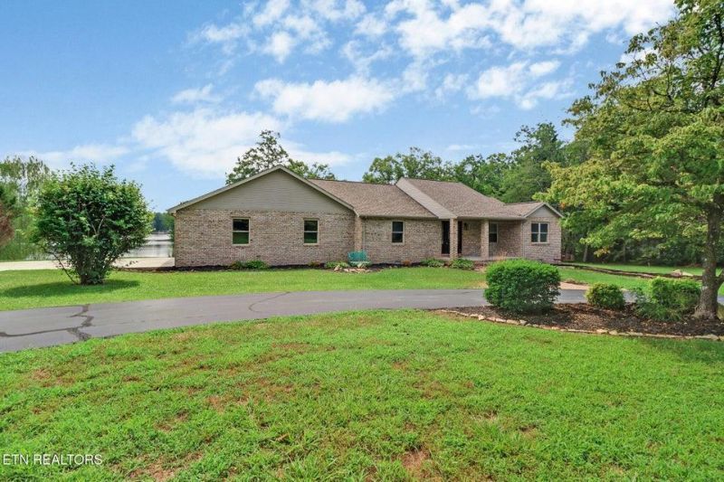 8621 Cherokee Trail, Crossville, TN 38572 Main Photo