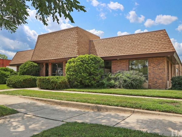 1350 Chase Street, Algonquin, IL 60102