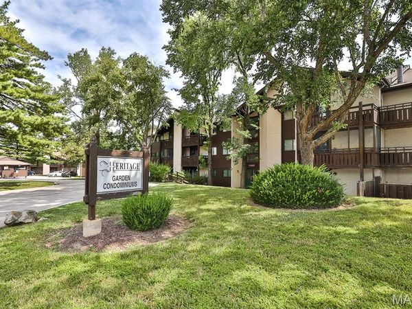 1380 Heritage Landing, Unit 206, St Charles, MO 63303