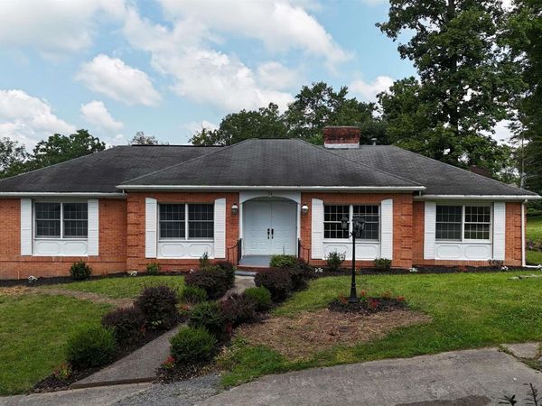 33 Elephant Walk, Fairmont, WV 26554