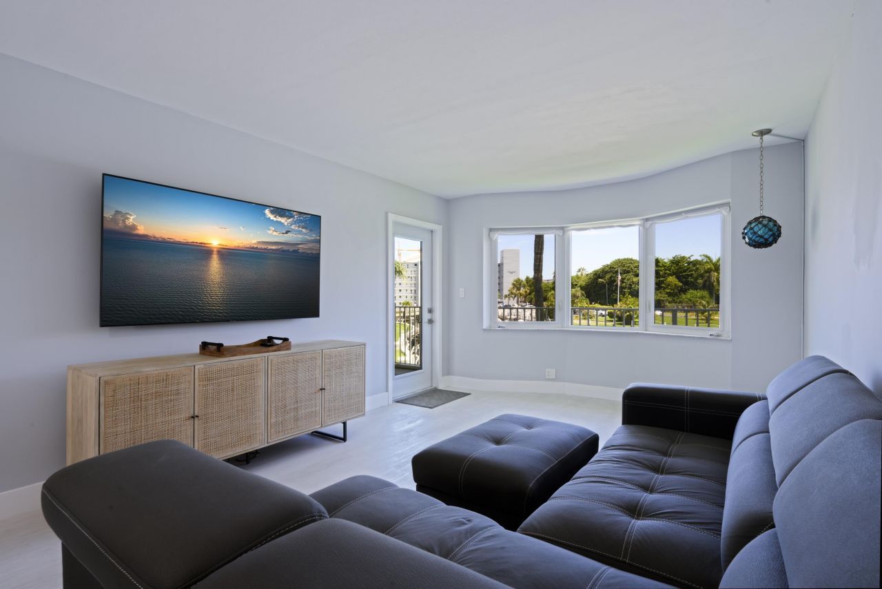 1445 SE 15th Court, Unit 203, Deerfield Beach, FL 33441 Photo