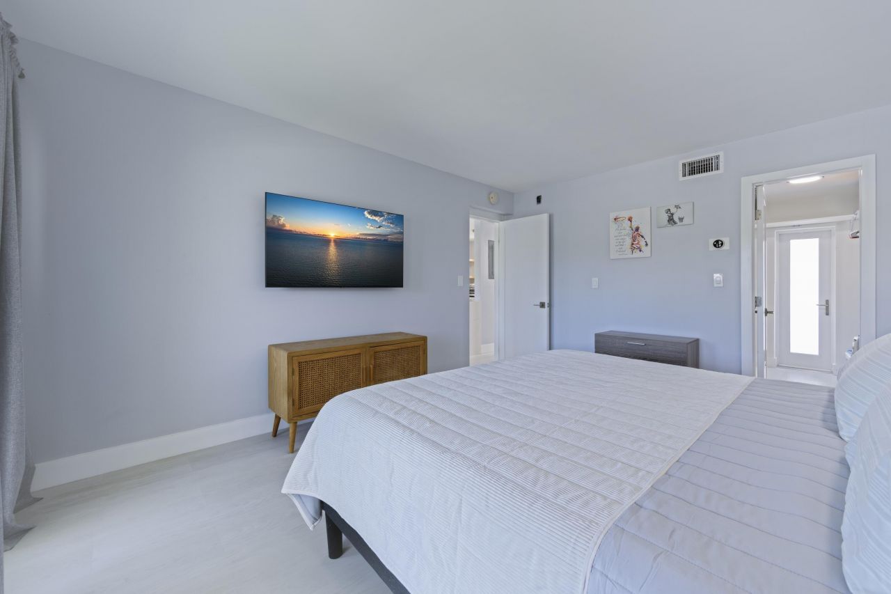 1445 SE 15th Court, Unit 203, Deerfield Beach, FL 33441 Photo