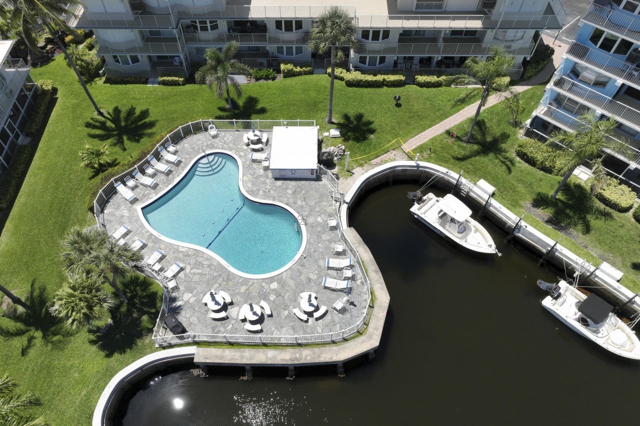 1445 SE 15th Court, Unit 203, Deerfield Beach, FL 33441 Photo