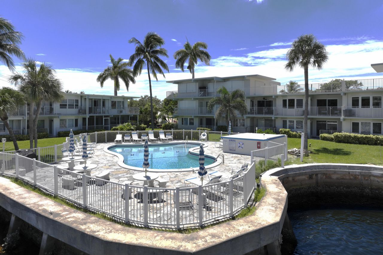 1445 SE 15th Court, Unit 203, Deerfield Beach, FL 33441 Photo