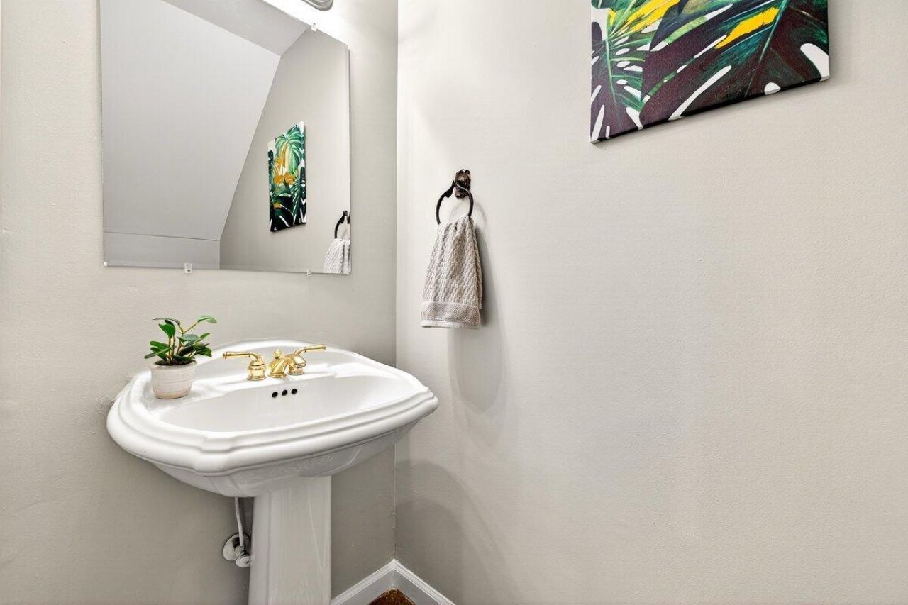 154 Rahway Road Photo 25