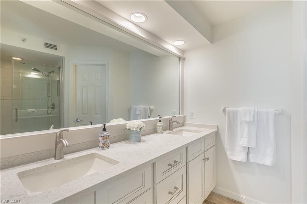 651 10th Ave S, Unit C651, Naples, FL 34102 Photo