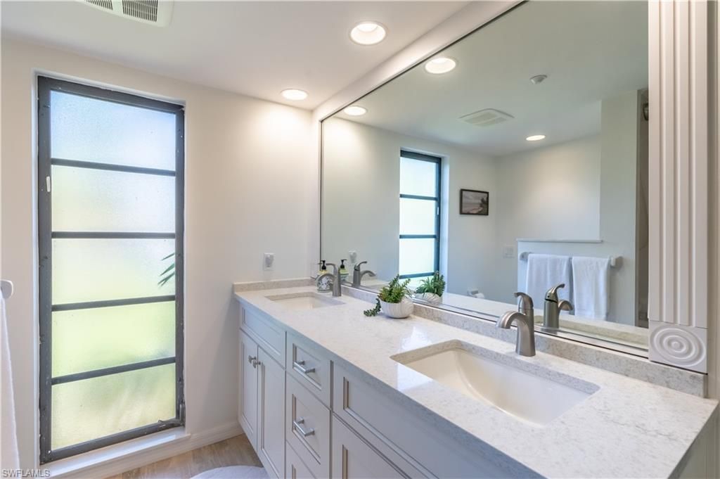 651 10th Ave S, Unit C651, Naples, FL 34102 Photo
