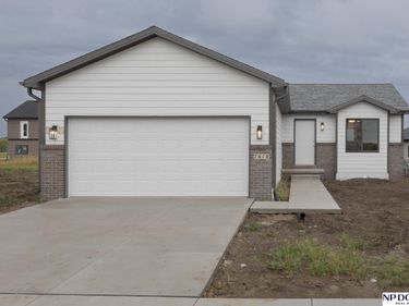 7610 N 50th Street, Lincoln, NE 68514