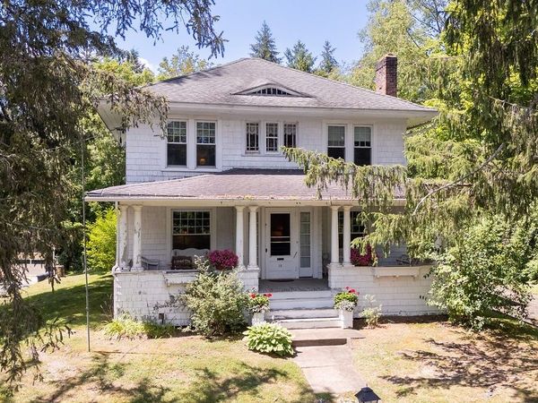 15 Lake Street, Stamford, NY 12167