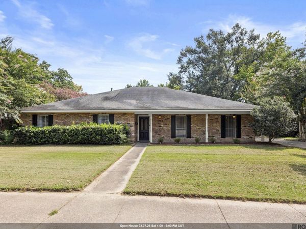 1369 Crescent Dr, Baton Rouge, LA 70806