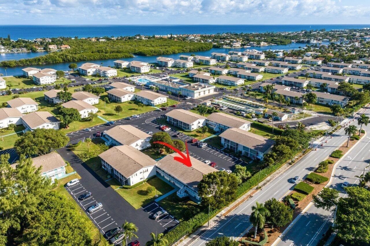 340 Horizons W, Unit 102, Boynton Beach, FL 33435 Photo