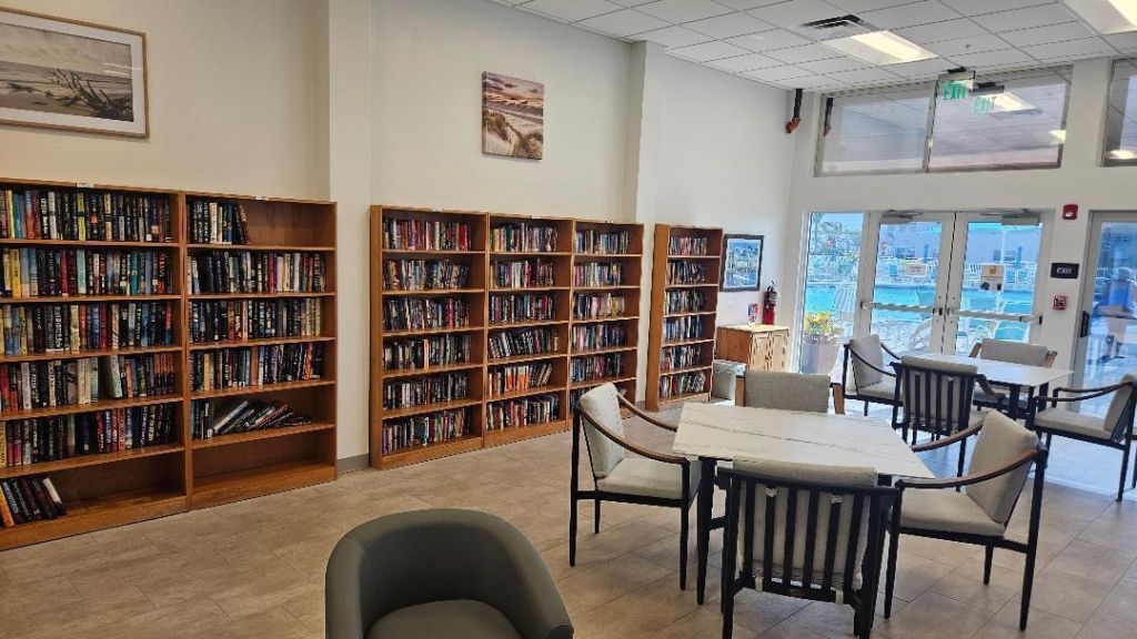 340 Horizons W, Unit 102, Boynton Beach, FL 33435 Photo