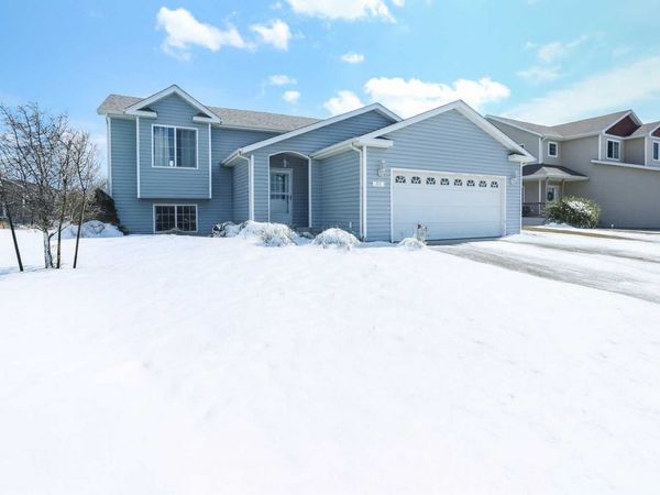 4507 Newport Lane, West Fargo, ND 58078