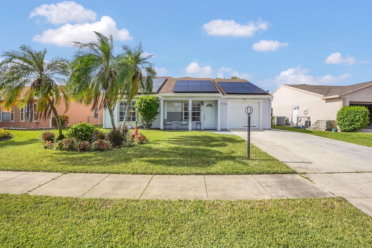 7739 Canal Drive, Lake Worth, FL 33467 Main Photo