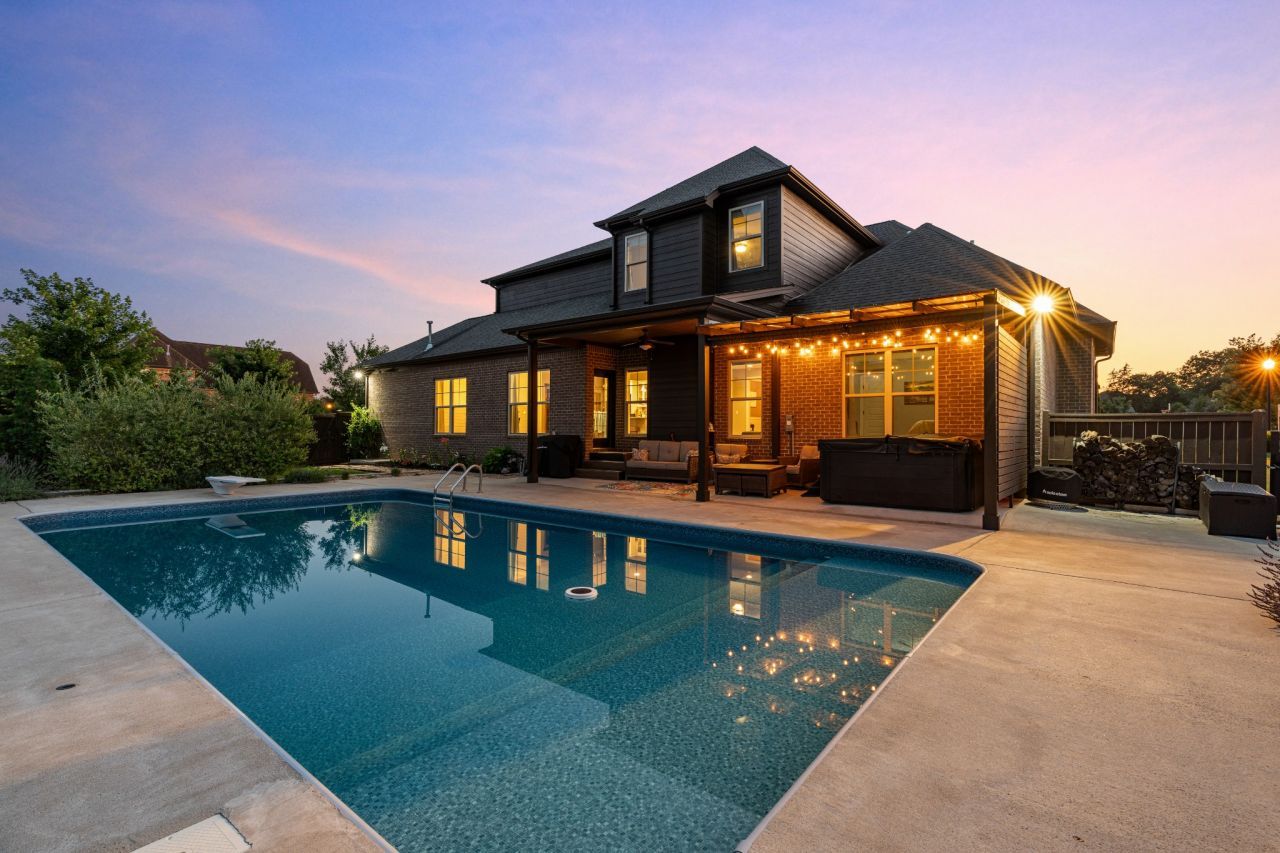 129 Springfield Dr, Lebanon, TN 37087 Main Photo