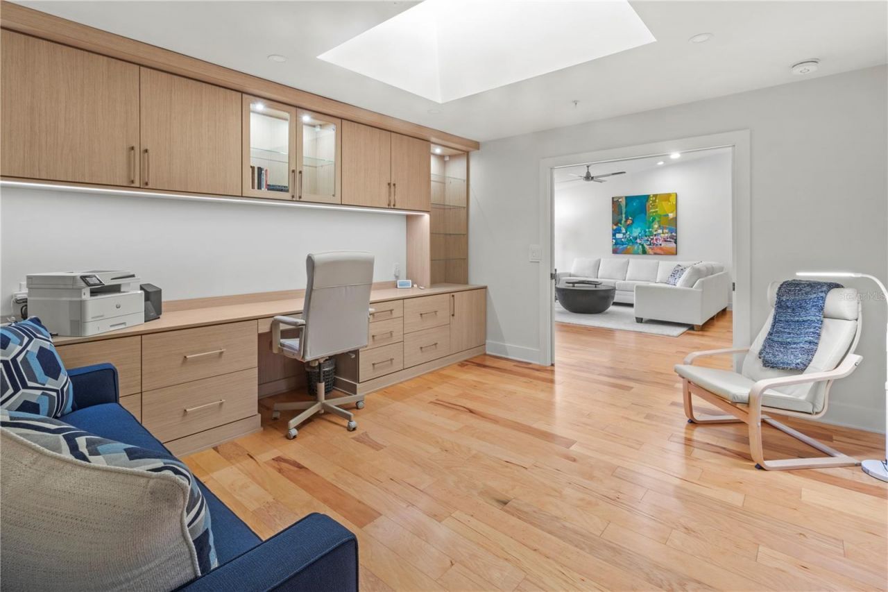 2377 Harbour Oaks Drive, Longboat Key, FL 34228 Photo