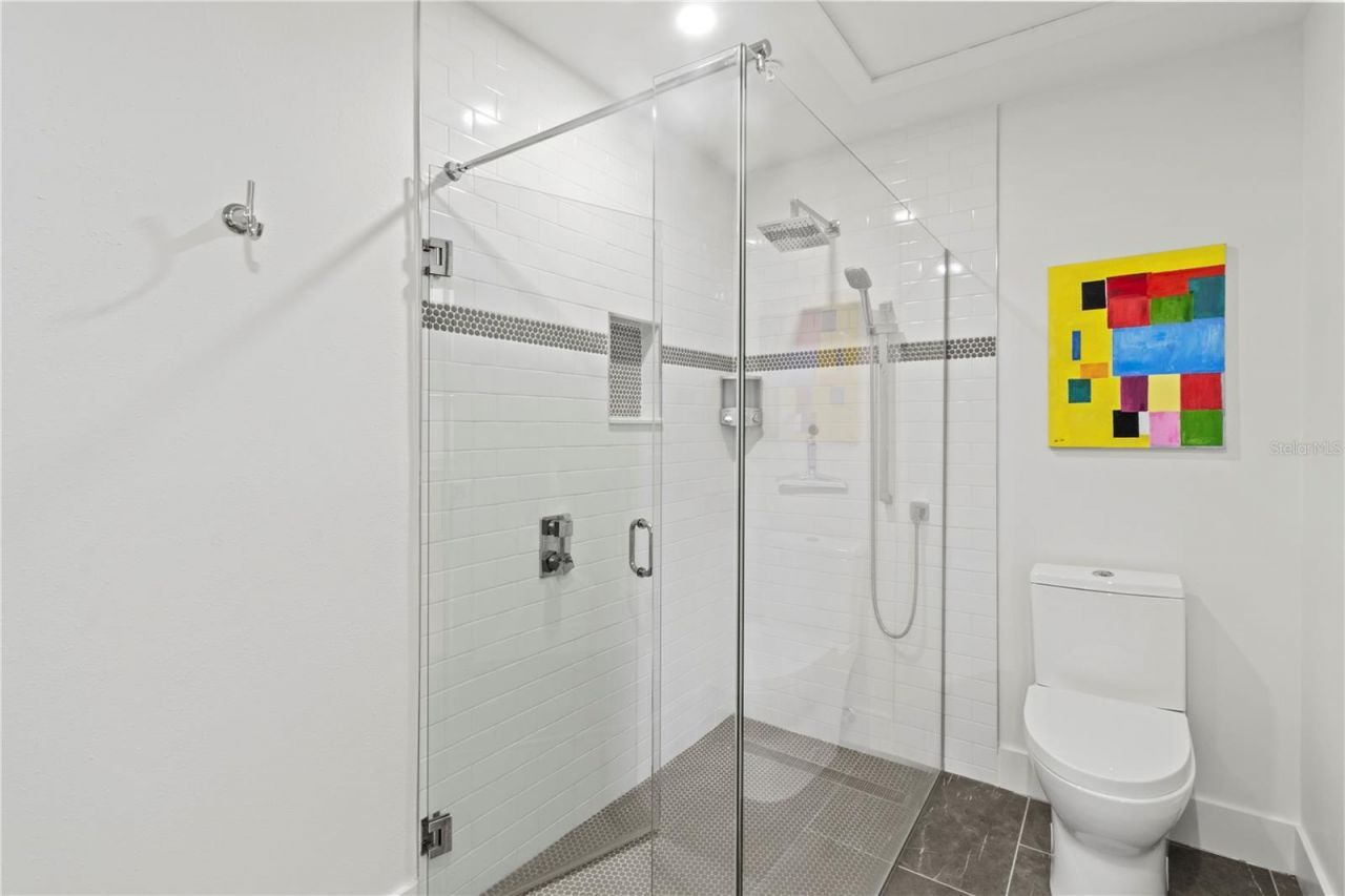 2377 Harbour Oaks Drive, Longboat Key, FL 34228 Photo