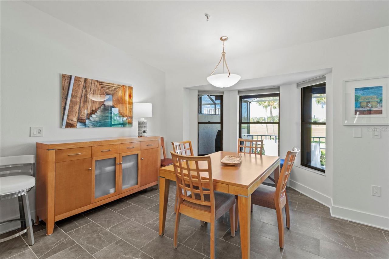 2377 Harbour Oaks Drive, Longboat Key, FL 34228 Photo