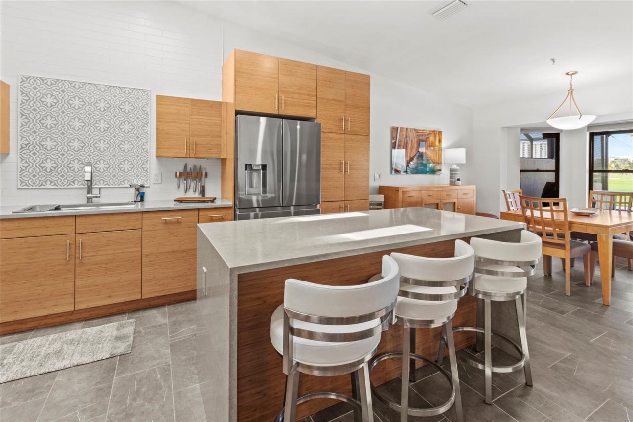 2377 Harbour Oaks Drive, Longboat Key, FL 34228 Photo