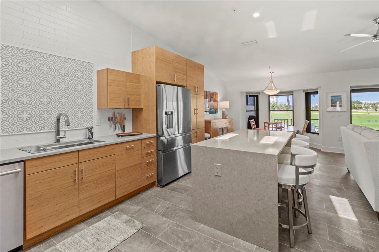 2377 Harbour Oaks Drive, Longboat Key, FL 34228 Photo