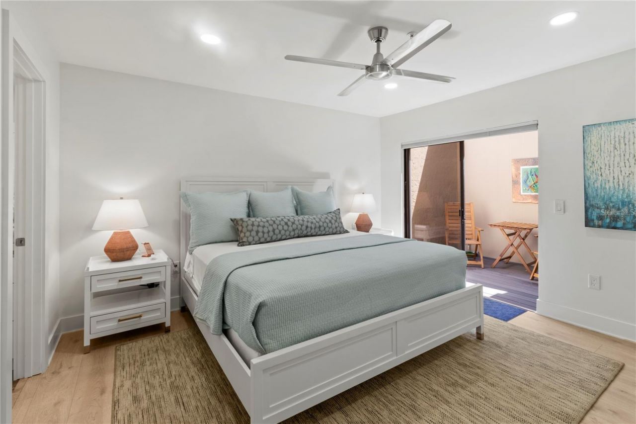 2377 Harbour Oaks Drive, Longboat Key, FL 34228 Photo