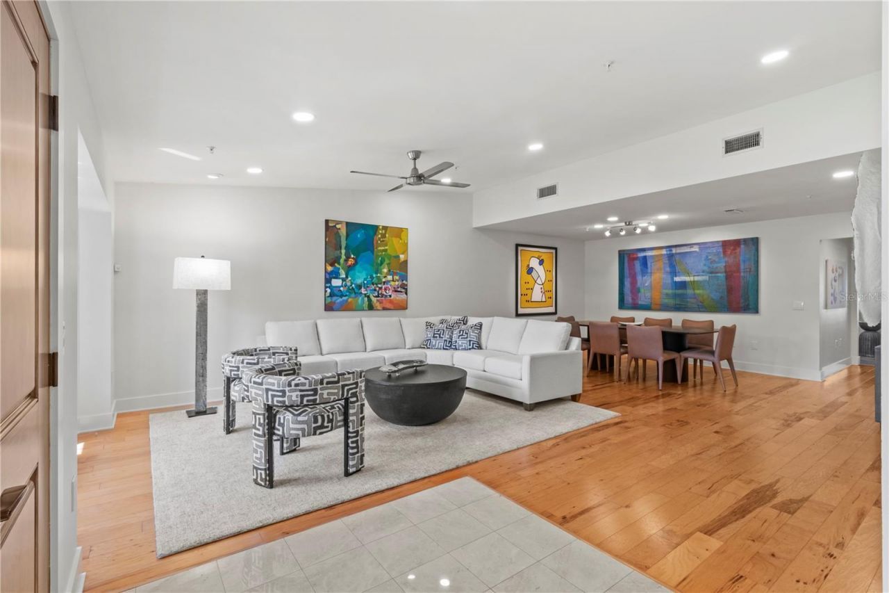 2377 Harbour Oaks Drive, Longboat Key, FL 34228 Photo