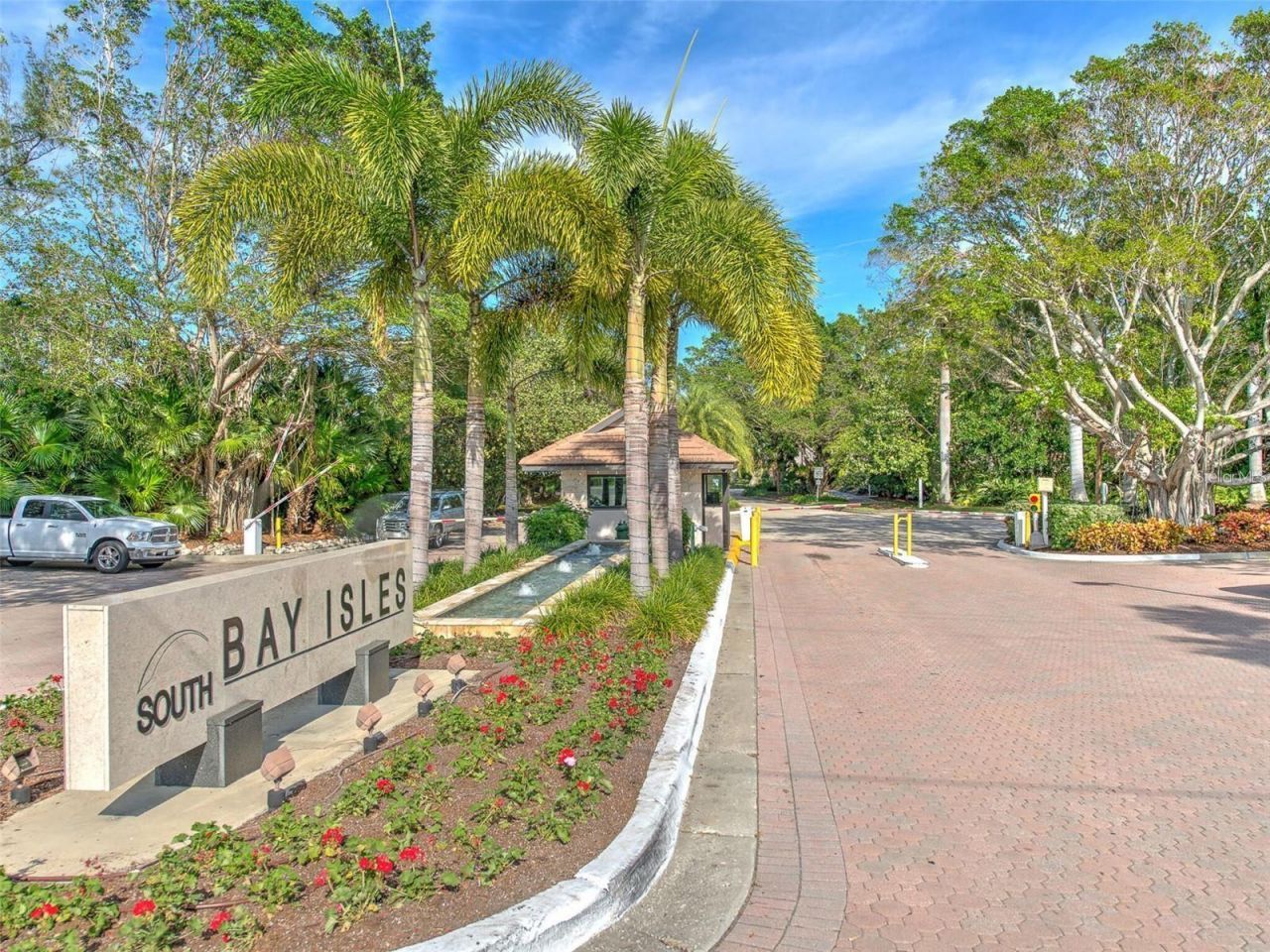 2377 Harbour Oaks Drive, Longboat Key, FL 34228 Photo