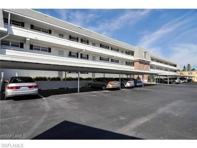 1900 Alamanda Drive, Unit 305, Naples, FL 34102 Photo