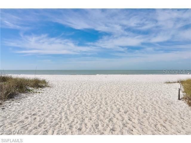 1900 Alamanda Drive, Unit 305, Naples, FL 34102 Photo