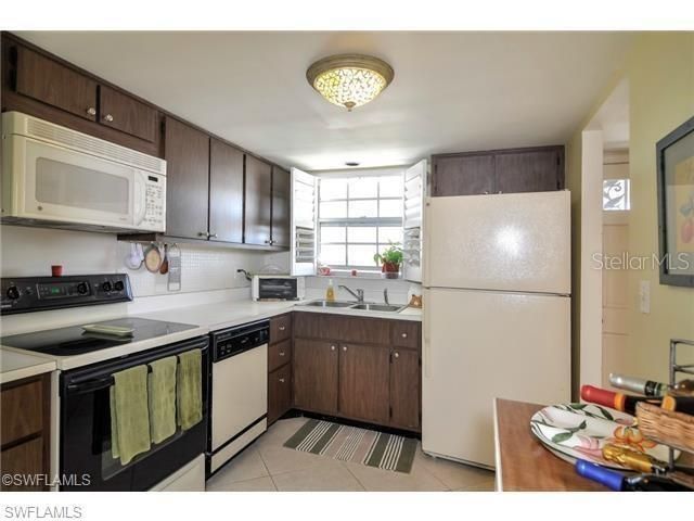 1900 Alamanda Drive, Unit 305, Naples, FL 34102 Photo