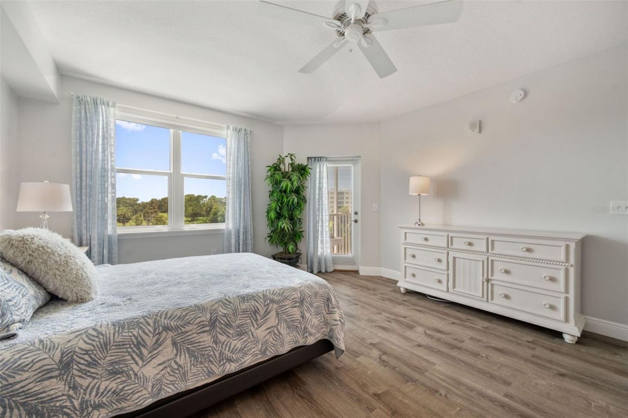 960 Starkey Road, Unit 8206, Largo, FL 33771 Photo