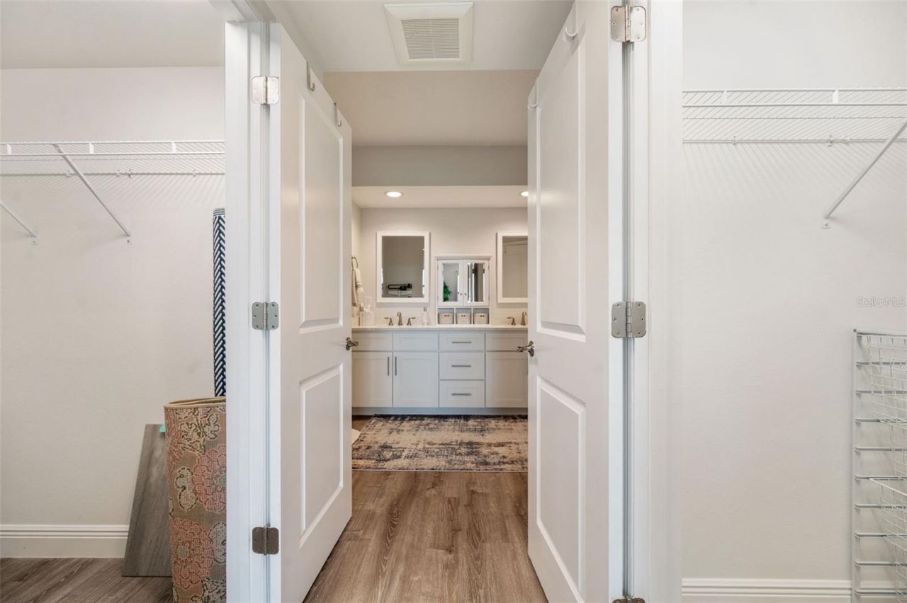 960 Starkey Road, Unit 8206, Largo, FL 33771 Photo