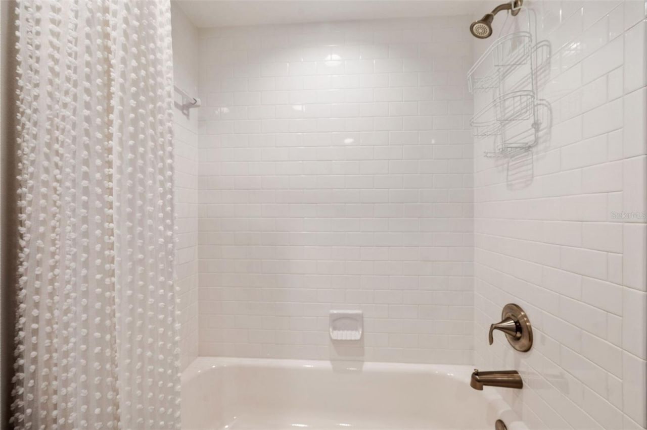 960 Starkey Road, Unit 8206, Largo, FL 33771 Photo