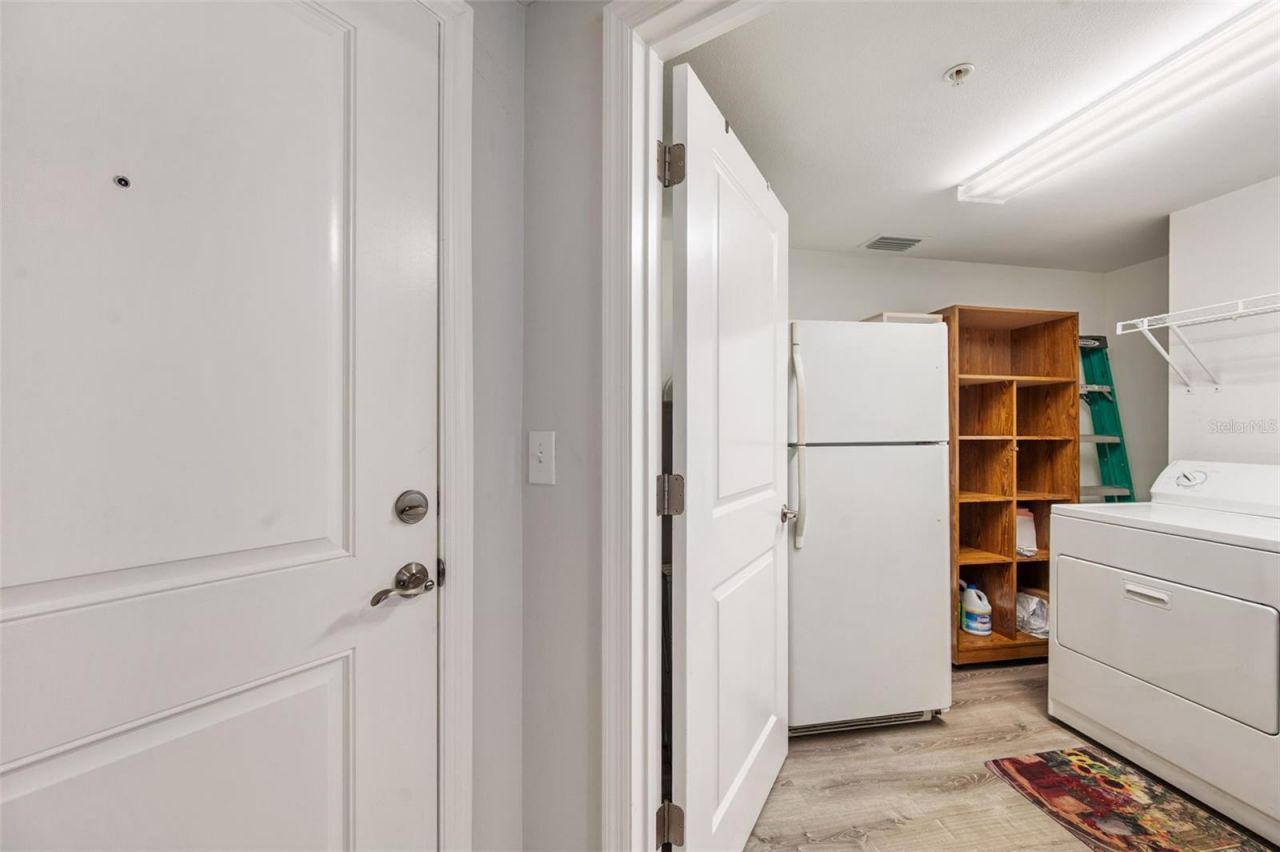 960 Starkey Road, Unit 8206, Largo, FL 33771 Photo